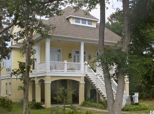 307 32nd Ave S, Atlantic Beach, SC 29582