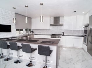 10395 Oneida Ave, Pacoima, CA 91331