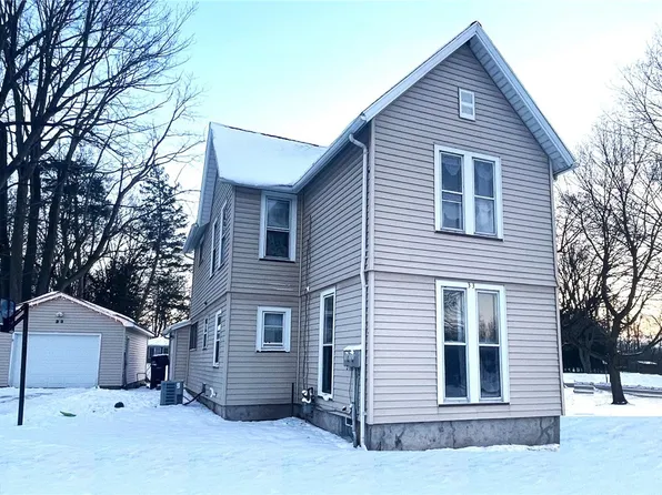 33 E Buffalo St, Churchville, NY 14428