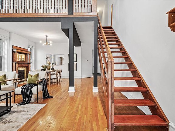 3rd image of 3130 Shenandoah Ave