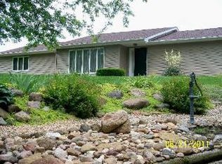 300 W Mill Rd, Sheffield, IL 61361