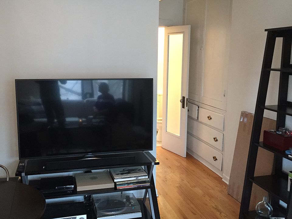 1st image of 1249-1253 W Henderson St #2C