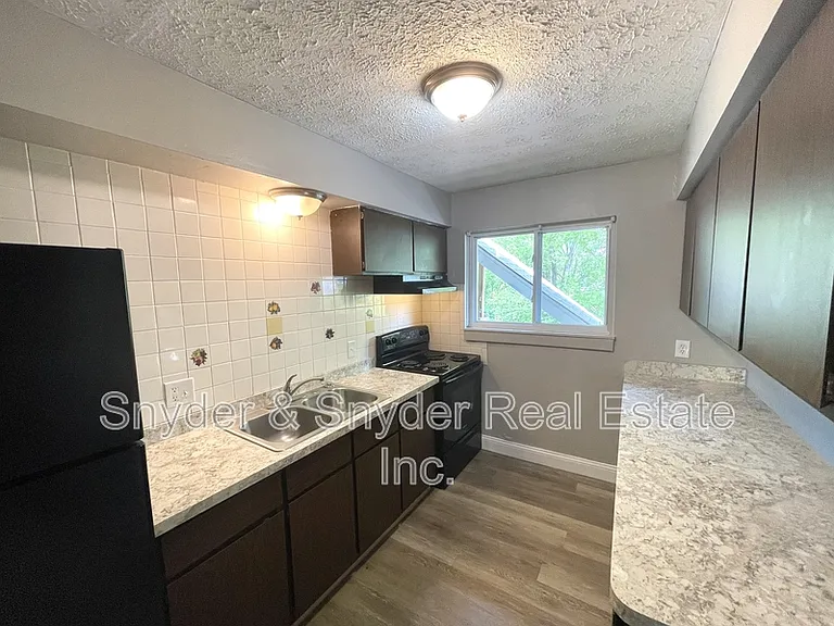 480 Massillon Rd #L — Photo 12