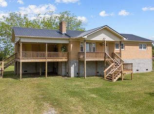 1154 Merrimon Rd, Beaufort, NC 28516