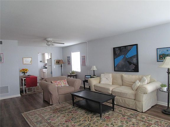 3rd image of 5850 18th St N APT 14