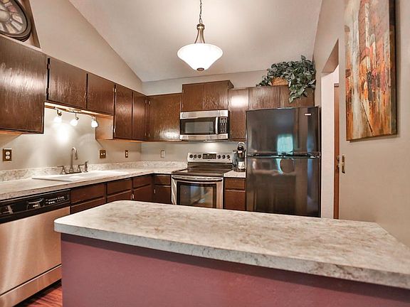 5th image of 3850 Plymouth Blvd APT 301