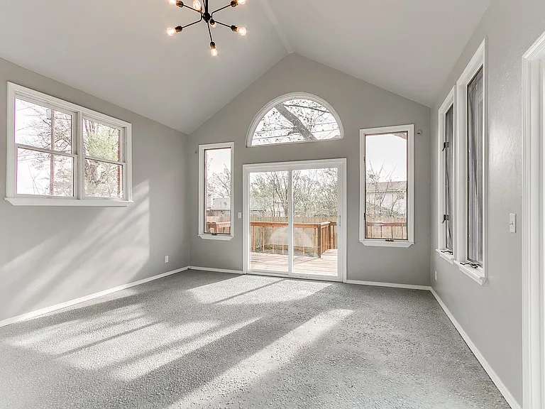1805 N Philadelphia Ave — Photo 23