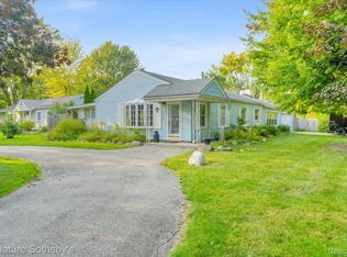 21769 Ulrich St, Clinton Township, MI 48036