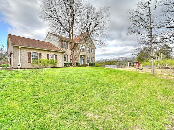 2nd image of 209 Clay Ridge Rd