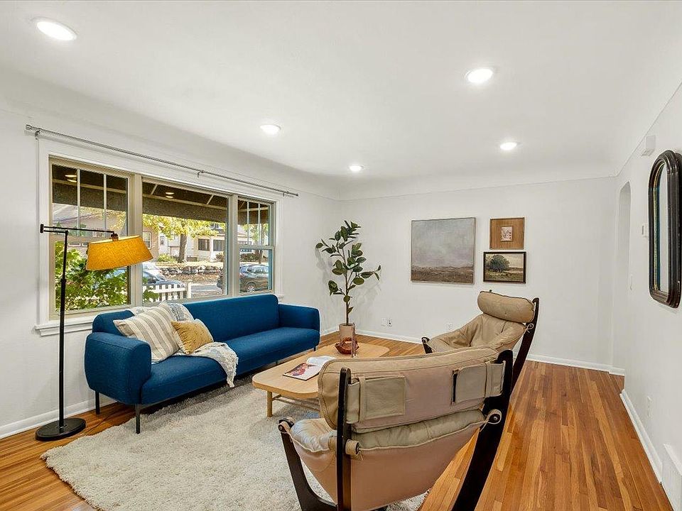 1st image of 3624 Colfax Ave S APT 101