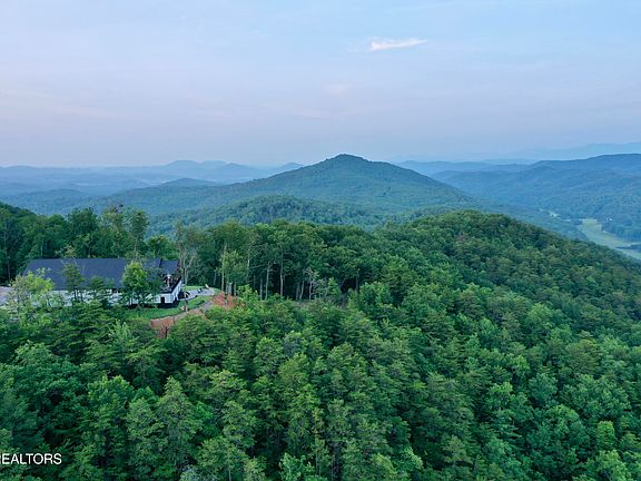 33rd image of 550 Steer Creek Rd