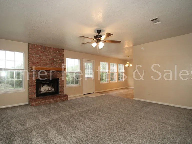 3275 Etta Kay Ln — Photo 9