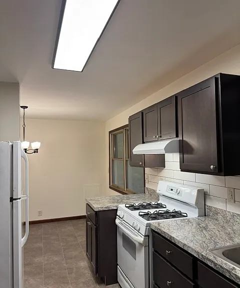156 Parkview Ave — Photo 18