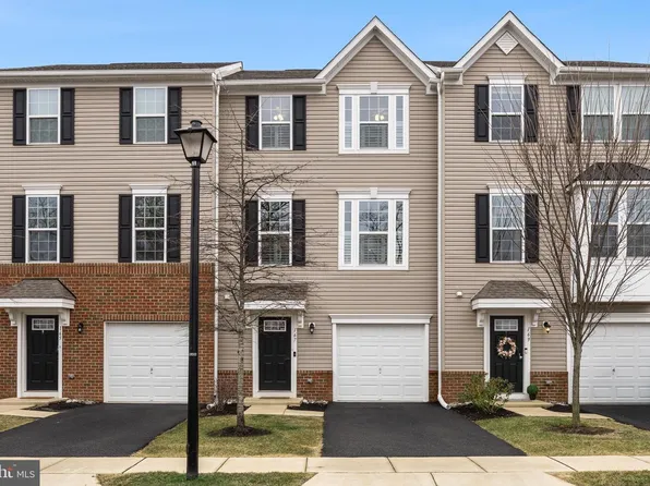 167 Nathan Dr, Riverton, NJ 08077