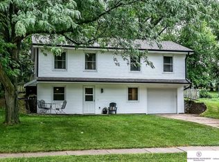 2416 N 189th St, Elkhorn, NE 68022