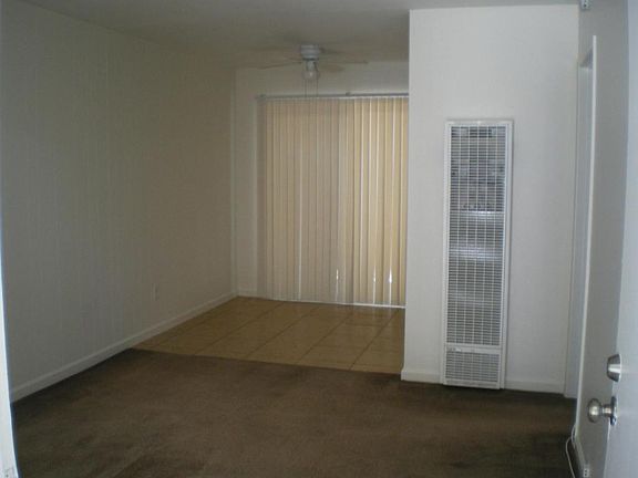 2nd image of 212 N Santa Fe St