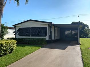 7655 SE Independence Ave, Hobe Sound, FL 33455