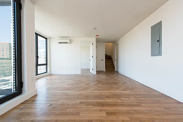 Rented by Nooklyn NYC LLC | media 140