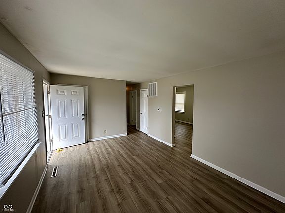 4th image of 4219 43rd Ct
