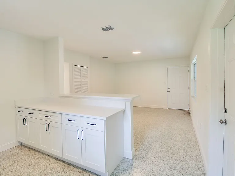 1618 Indiana Ave — Photo 22