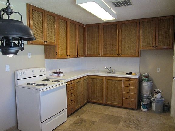 4th image of 1034 W Fedora Ave