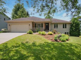 1815 Buckingham Rd, Stoughton, WI 53589