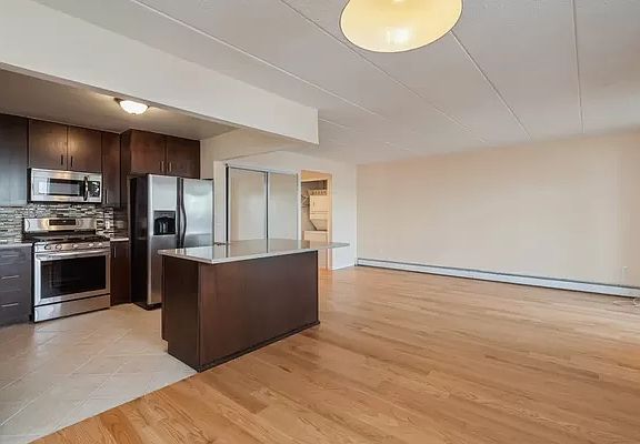 3rd image of 530 Ellsworth Ave APT D1