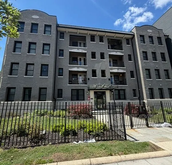 4800 Georgia Ave NW #402 — Photo 10