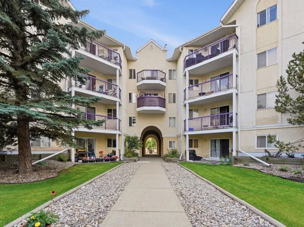 10636 120th St NW #228, Edmonton, AB T5H 4L5