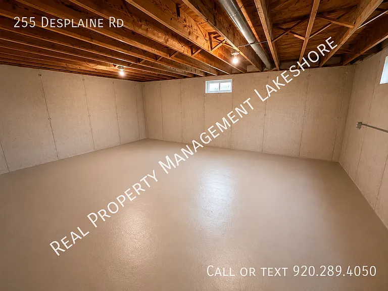 255 Desplaine Rd — Photo 16