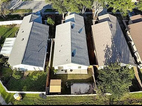 8820 Valencia Oaks Ct, Orlando, FL 32825