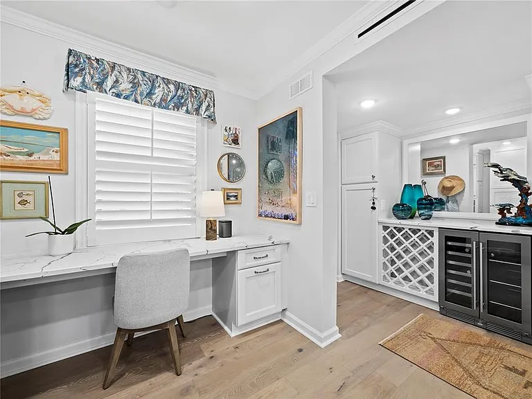 420 Beach Rd #502 — Photo 4