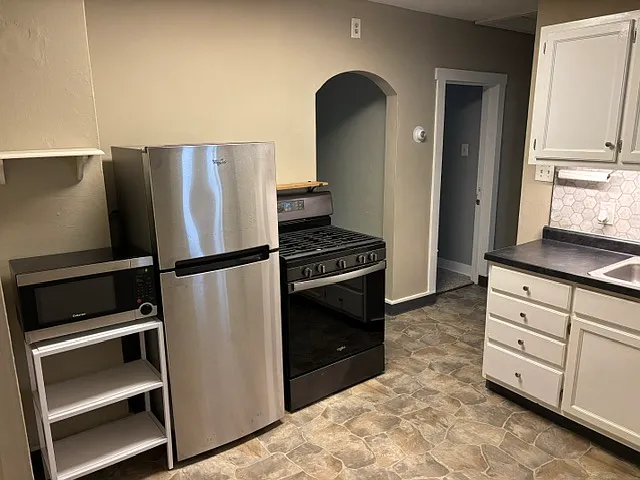 2 bed, 900 sqft, $950 — Photo 3