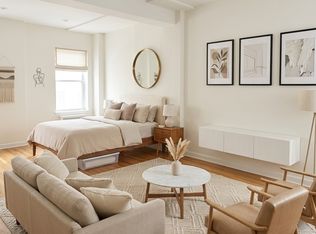 220 E 25th St #U2A, New York, NY 10010