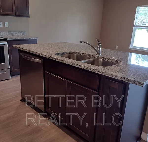 49 Brunswick Ln #B — Photo 7