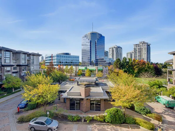 10866 City Pkwy #423, Surrey, BC V3T 5W9