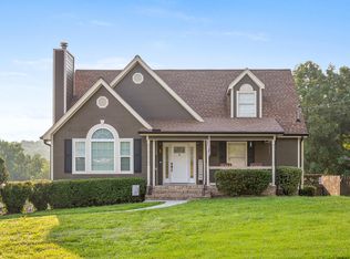 1077 Debbie Ln, Ringgold, GA 30736