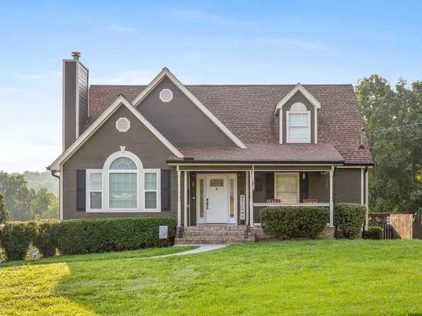 1077 Debbie Ln, Ringgold, GA 30736