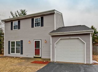 3555 Ascot Ct, Island Lake, IL 60042