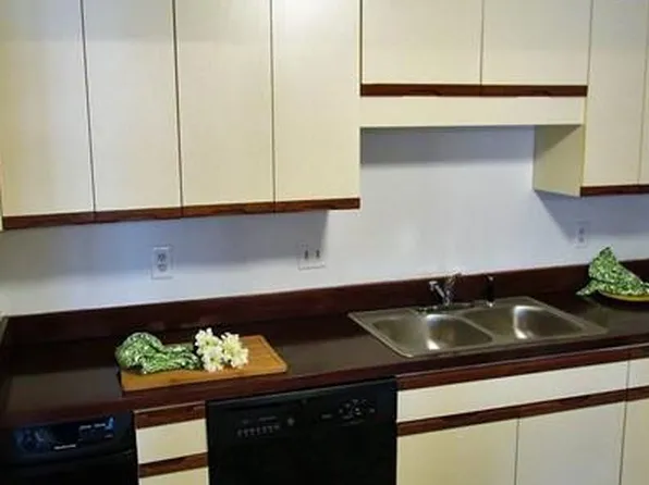 200 Cove Way Unit 316, Quincy, MA 02169