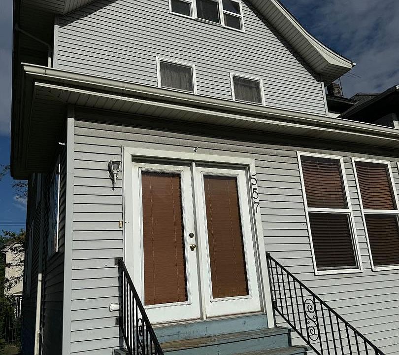 1st image of 557 N Leamington Ave