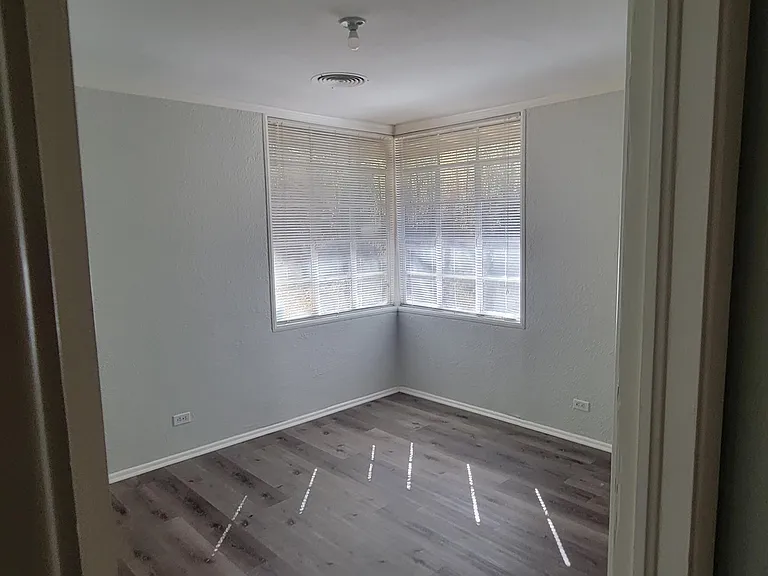 10208 Lake Gardens Dr — Photo 8