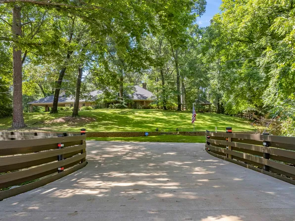 1 Bluebird Cir, White Oak, TX 75693