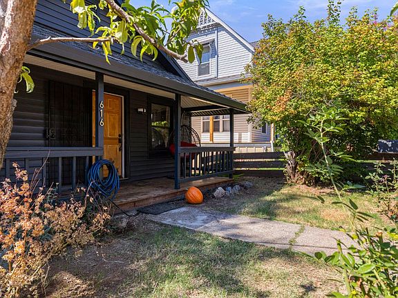 2nd image of 616 Myrtle Ave