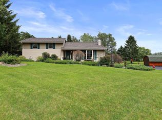 5874 S Oak Rd, West Bend, WI 53095
