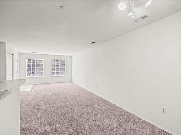 Spacious Carpeted Floor Plans