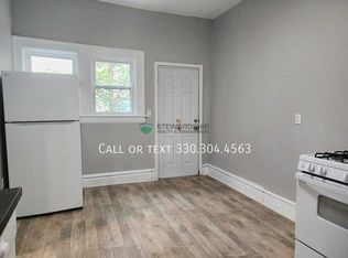 674 Carlysle St, Akron, OH 44310