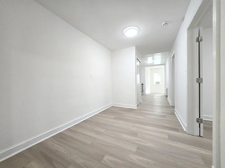 4526 Avondale St #1 — Photo 13