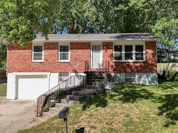 14610 Clemstone Dr, Platte City, MO 64079