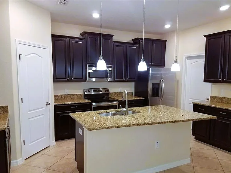 12205 Great Commission Way — Photo 4